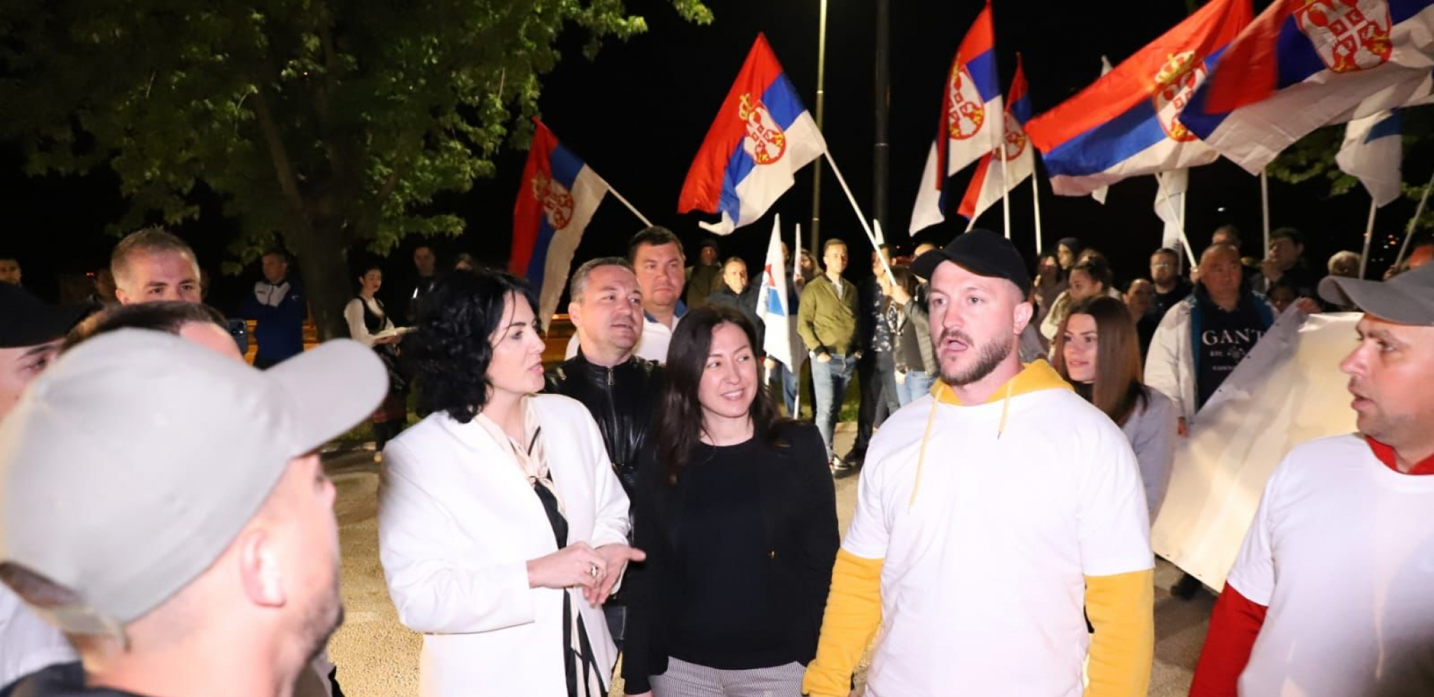 OVAKO SE VOLI SRBIJA, OPOZICIJO STIDI SE! Heroji s Kosmeta stigli u Niš (FOTO)