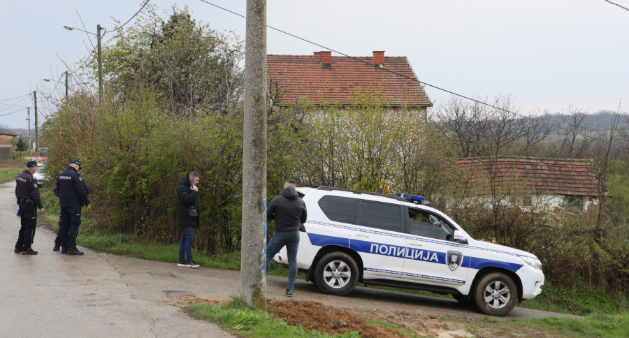 MONSTRUOZAN ZLOČIN Zakopao babu, pa molio za pomoć: Ako je vidite, zovite policiju!