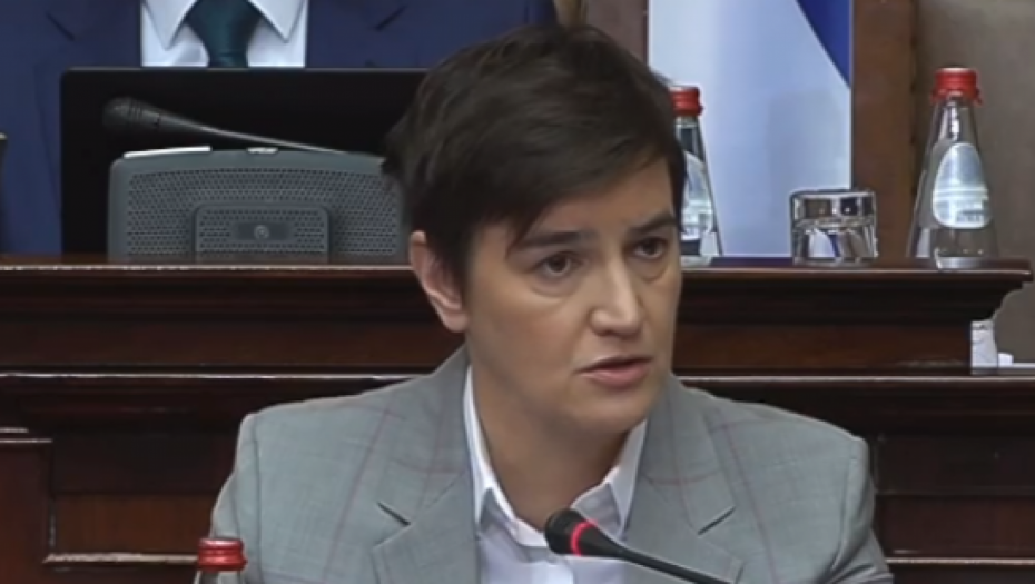 Brnabić: Ivan Ivanović, koji godinama vređa Rome, Muslimanke i LGBT populaciju je pristojna i nenasilna Srbija?