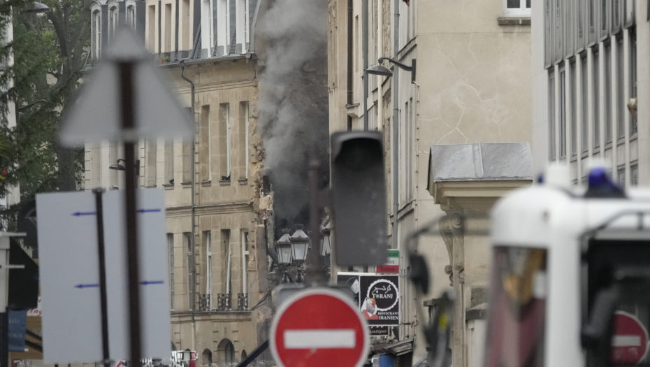 požar pariz