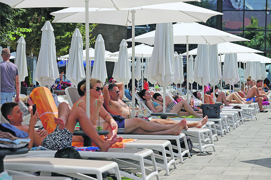 Sunce prži Srbijom, spas na bazenima i Adi