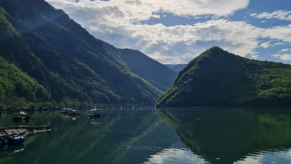 Jezero Perućac