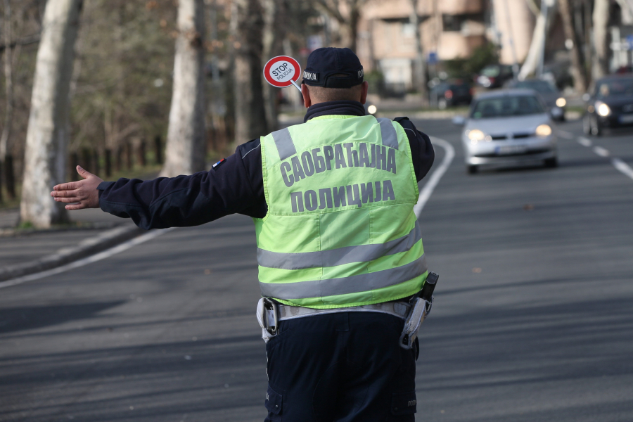 policija