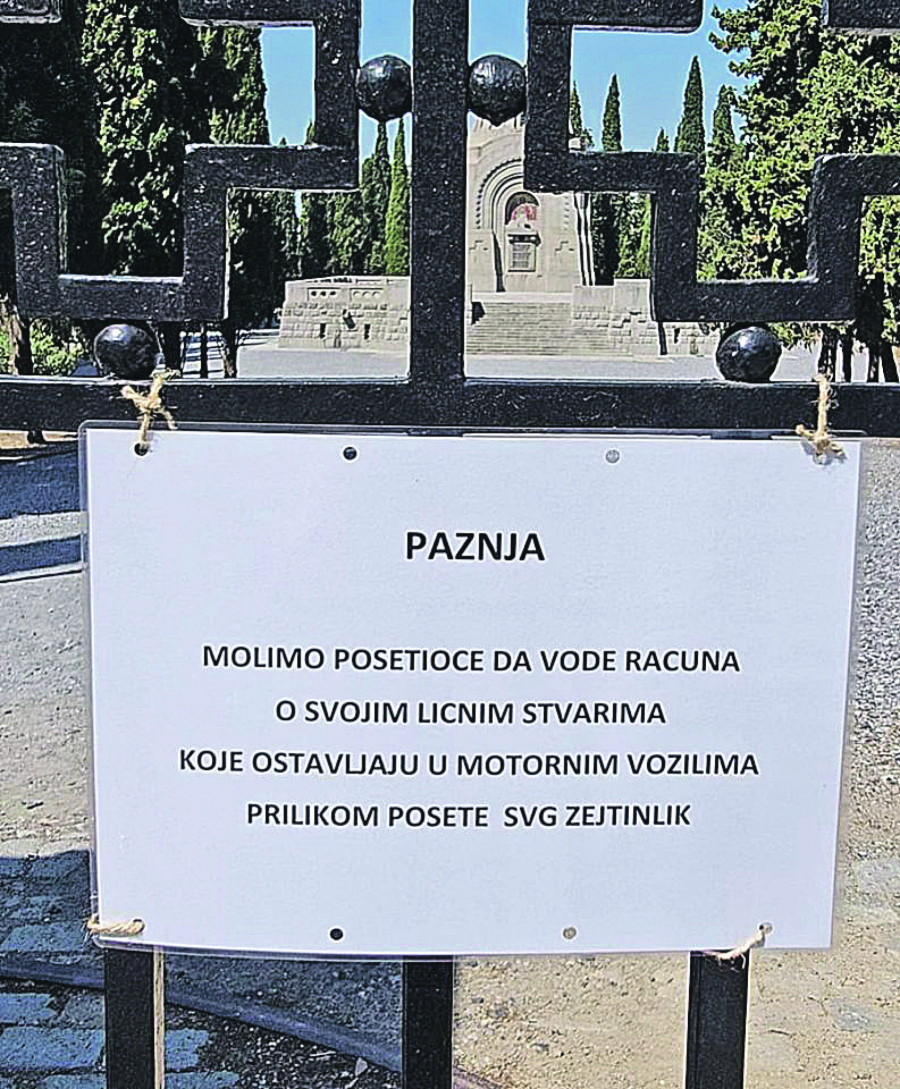 Nakon posete Zejtinliku mnogi zatiču obijene automobile