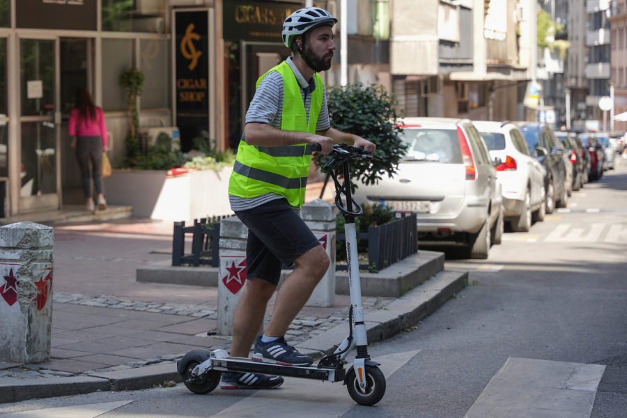 Električni trotinet