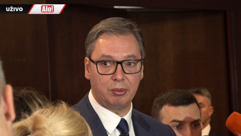 Predsednik Vučić na Svečanoj akademiji uoči 45 god. Instituta za kardiovaskularne bolesti ”Dedinje”