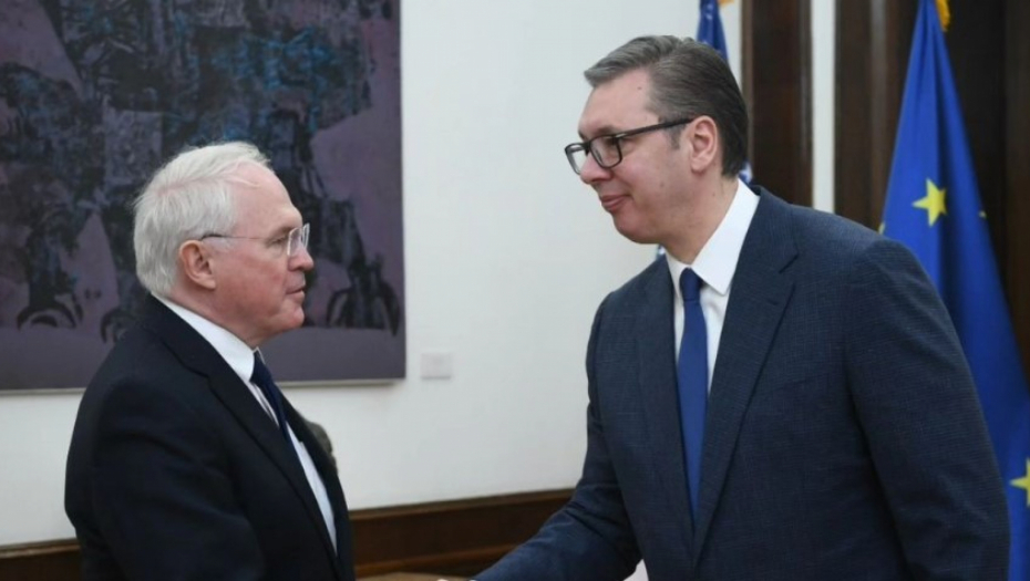 Kristofer Hil i Aleksandar Vučić