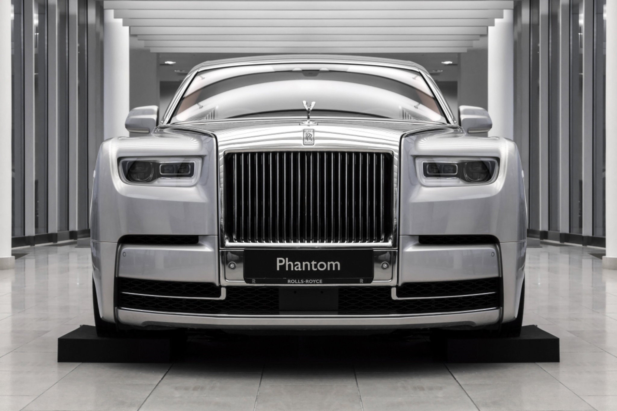 Rolls-Royce Phantom