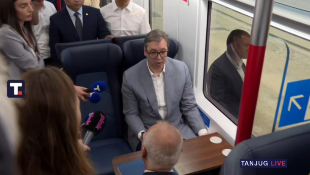 Predsednik Vučić prisustvuje predstavljanju novog kineskog brzog voza - Soko