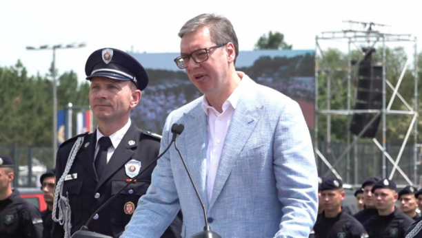 Predsednik Vučić prisustvuje centralnoj svečanosti povodom obeležavanja dana MUP-a i Dana policije