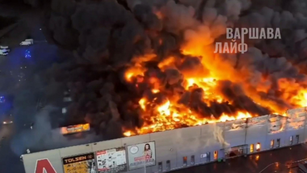 Požar šoping centra u Varšavi za koji se sumnja da iza njega stoji Moskva