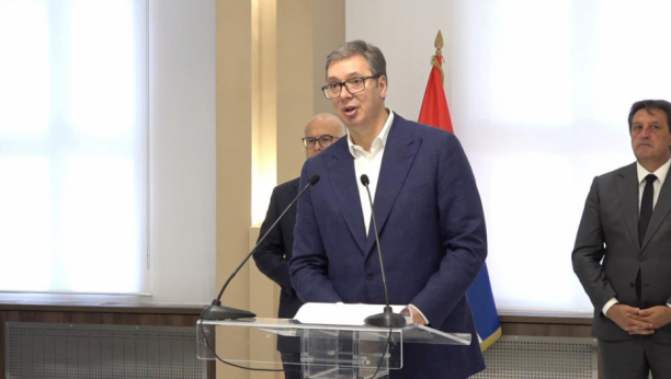Predsednik Vučić prisustvuje sednici proširenog kolegijuma načelnika Generalštaba