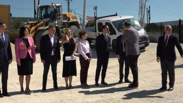 Predsednik Vučić obilazi pripremne radove na izgradnji železničke obilaznice oko Niša