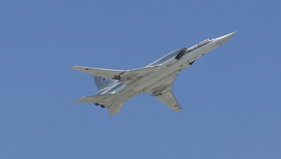 Tu-22