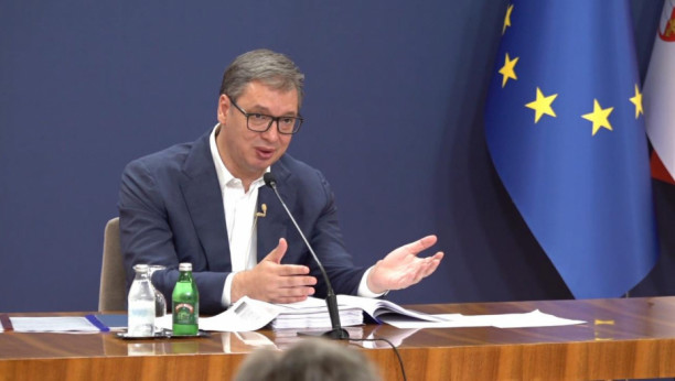 Predsednik Republike Srbije Aleksandar Vučić se obraća javnosti