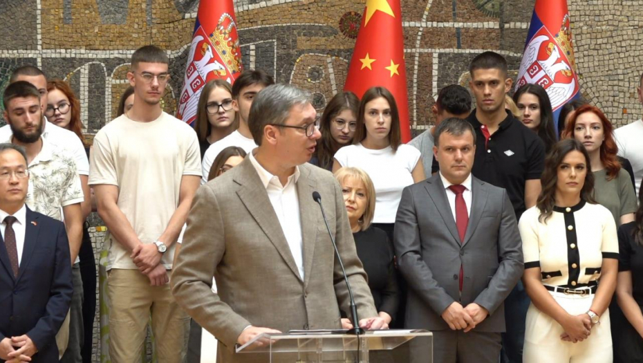 Predsednik Vučić na prijemu Međunarodne kulturne razmene mladih studenata Kine i Srbije