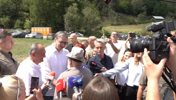 Predsednik Republike Srbije Aleksandar Vučić na manifestaciji "Dani proje i sira" u Medveđici