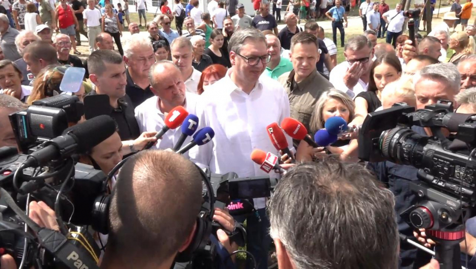 Predsednik Republike Srbije Aleksandar Vučić na manifestaciji "Dani proje i sira" u Medveđici