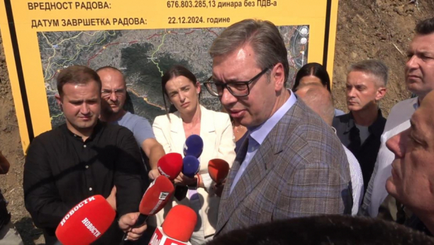 Predsednik Vučić obilazi radove na rekonstrukciji puta Bojić - Tekeriš