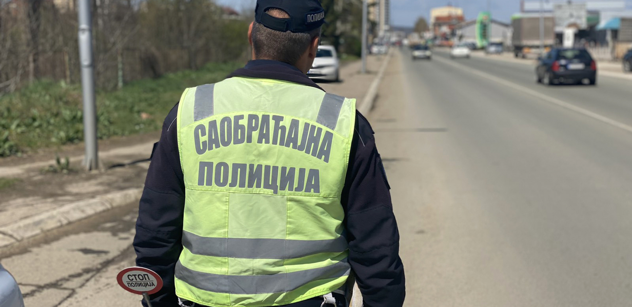 DOLIJAO NESAVESNI VOZAĆ  Minibusem udario deku, koji je od posledice udara preminuo, a šofer umesto da mu pomogne, pobegao je