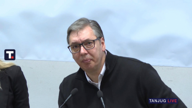 Predsednik Vučić na tribini "Mladi Srbije, zamke i šanse"