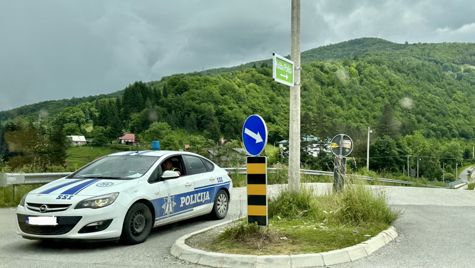 policija