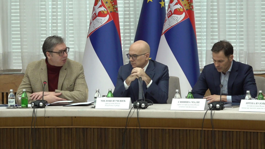 Predsednik Vučić prisustvuje sednici Vlade Srbije u Palati Srbija