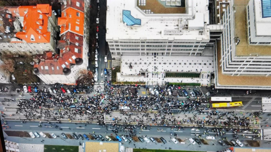 Protest studenata u Savskoj ulici