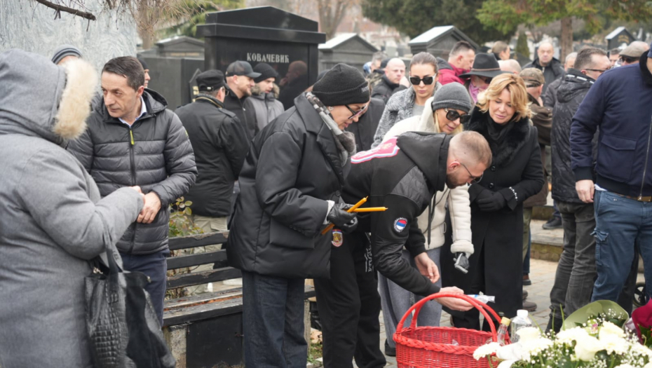 RAŽNATOVIĆI OVO NOSE SVAKE GODINE NA ARKANOV POMEN Veljko brine o svemu, poštuju se svi običaji!