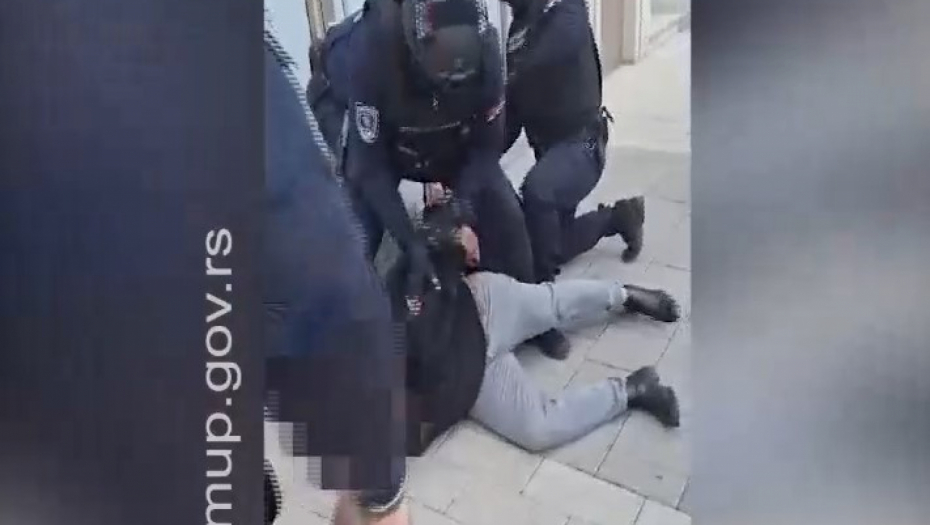 NEVEROVATNA AKCIJA POLICIJE! Pogledajte hapšenje trojice osumnjičenih za teško ubistvo u Sremskoj Mitrovici (VIDEO)