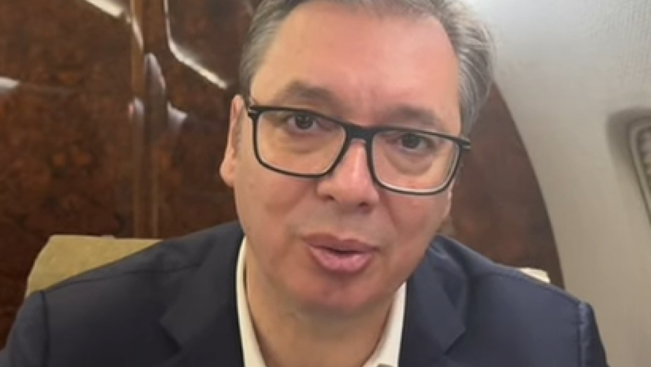 PREDSEDNIK VUČIĆ SE JAVIO IZ AVIONA, LETI KA BANJALUCI "Obaveza svih nas je da budemo uz Republiku Srpsku"