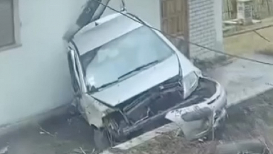 TRAGEDIJA KOD PRIBOJA, POGINUO MLAĐI ČOVEK Sleteo sa puta i udario u kuću, nastradao na licu mesta (FOTO/VIDEO)