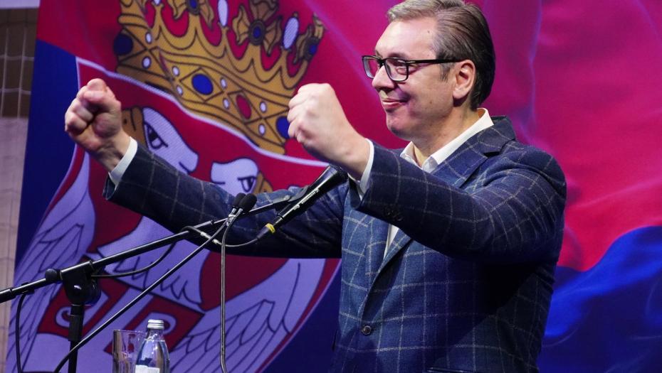 VUČIĆ  PORUČIO STRANCIMA KOJI SU ORGANIZOVALI OBOJENU REVOLUCIJU: Kosovo je srce Srbije i Srpsku nećemo dati da unište kako su planirali! - Alo.rs