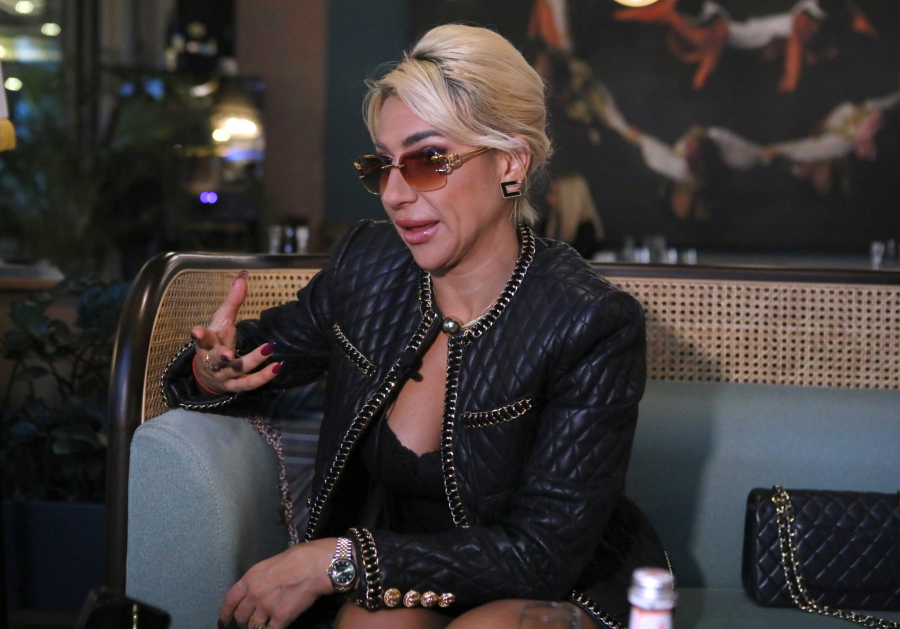 "ODLIČAN KASKADER" Jovana Jeremić zadivila skijaškim veštinama, javnost uverena da ovo nije ona! (VI