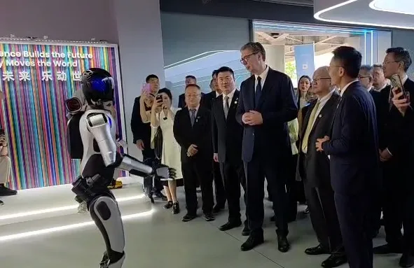 Roboti Roboti