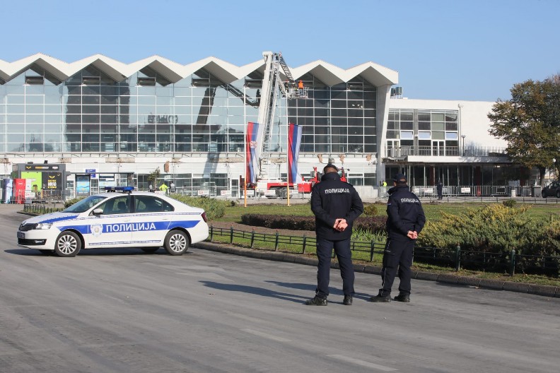 MA, BRIGA NJIH! DOKAZ DA OPOZICIJU NE ZANIMAJU ŽRTVE:  I dalje u pogrešno vreme pozivaju na blokade "zbog nastradalih"! (FOTO)