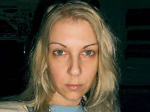 OVA POZNATA DAMA JE TETKA GLUMICE KOJA JE ISKASAPILA PORODICU! Samo jednom je javno pričala o njoj: "Ubila je svoju majku i baku"