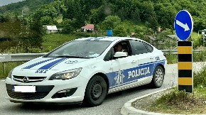 VELIKA AKCIJA POLICIJE U ZETI! Pretresana kuća, zaplenjeno auto!