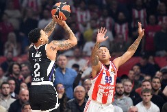 EUFORIJA U CRNO-BELOM TABORU Džons jednom slikom "pecnuo" Zvezdu posle pobede u derbiju (FOTO)