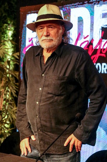 "UVEK SAM U ZAGREBU ČEKAO U REDU ZA HLEB" Rade Šerbedžija o detaljima iz privatnog života