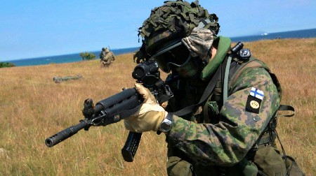 HOROR - ŽENE SPREMAJU ZA RAT SA RUSIJOM! NATO zemlja vrši poslednje pripreme za obračun!