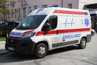 RELATIVNO MIRNA NOĆ U BEOGRADU Dežurale 22 ekipe Hitne pomoći