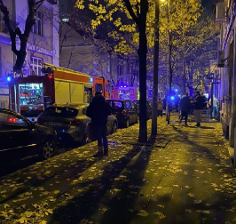 SAZNAJEMO! POŽAR U DALMATINSKOJ ULICI GASI 34 VATROGASCA Borba sa vatrenom stihijom ulazi u treći sat  (FOTO)