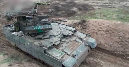 RUSKI TERMINATOR SEJE STRAH NA FRONTU Baraž vatre je takav da neprijatelj može samo da se sakrije u zemlju (VIDEO)