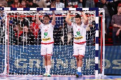 HRVATI TUKLI SRBINA Miloš nije ostao dužan saigraču iz Zagreba, a onda su ga dvojica napala