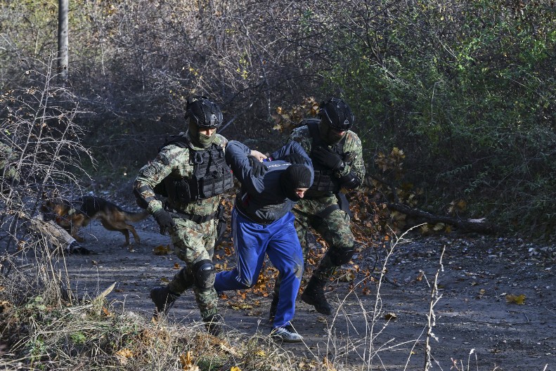 VOJNA POLICIJA U AKCIJI Ministarstvo odbrane izdalo saopštenje (FOTO)