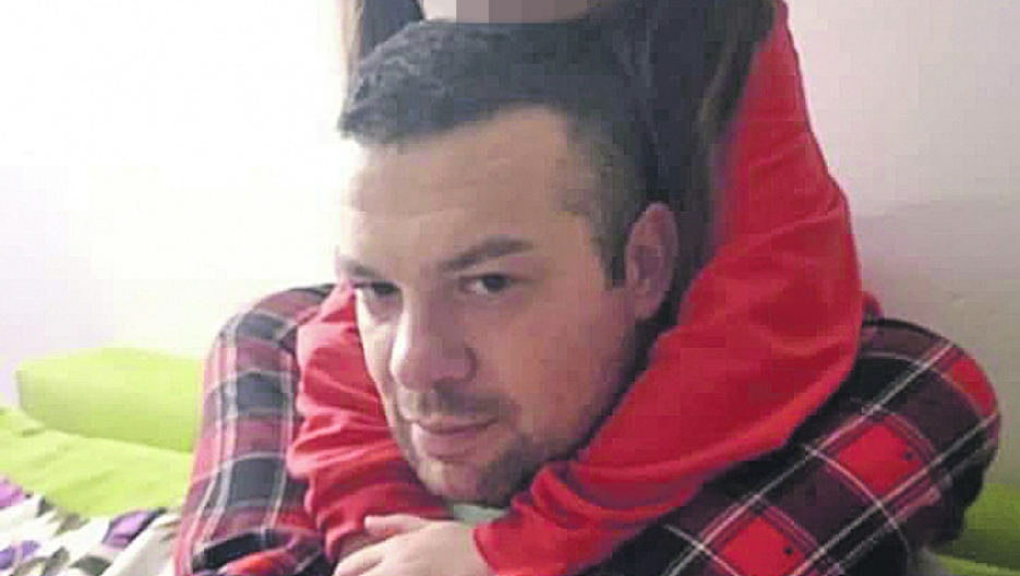 OPTUŽENI SE RUGAO DEVOJČICI KOJA JE PLAKALA U SUDU Ćerka bivšeg policajca doživela traumu na očevom suđenju