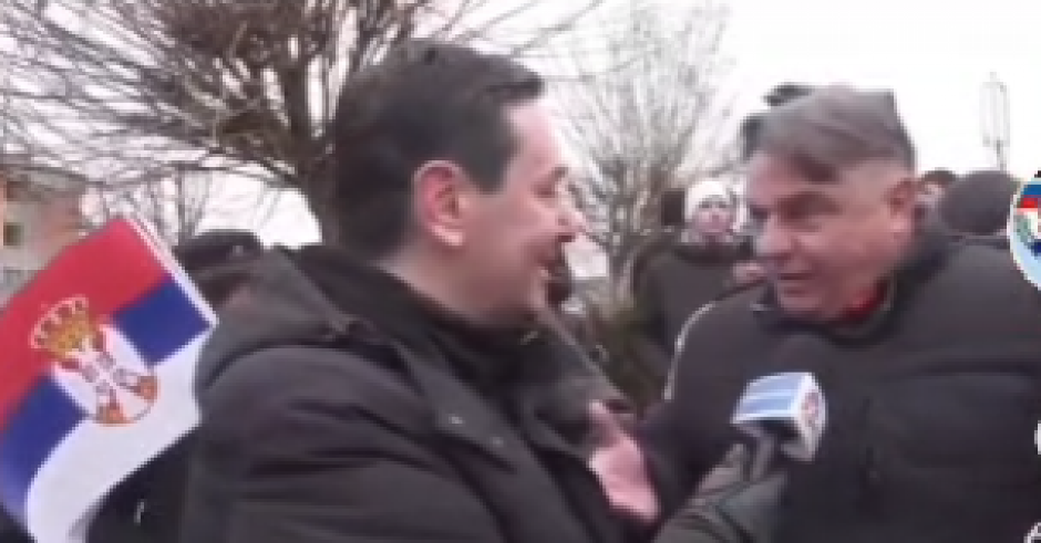 POGLEDAJTE KAKO JE DOMAĆIN IZ ČALME OČITAO BUKVICU NEMANJI ŠAROVICU "Kakav si ti to čovek... Sram te bilo!" (VIDEO)