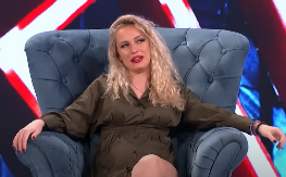 BUJNE GRUDI I GO STOMAK! Ovako Milica Veličković izgleda 5 nedelja nakon porođaja! (FOTO)