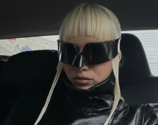 NAPUSTILA ŠKOLU ZBOG "PESME ZA EVROVIZIJU" Stigla iz Amerike zbog takmičenja, a predviđaju joj pobedu!